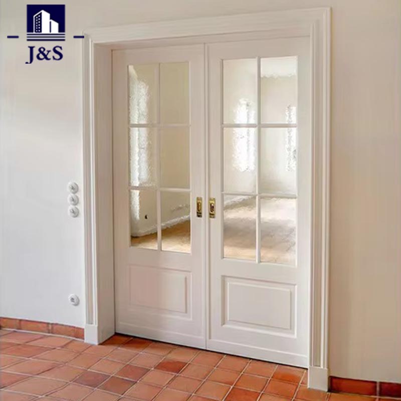 Interiérové ​​dvere z masívneho dreva